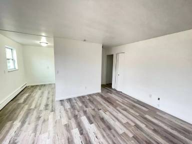 Main picture of 5774 Glenway Ave
