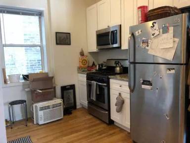 Main picture of 2838 N Albany Ave