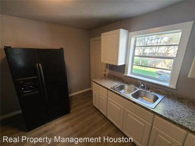 Main picture of 3102 Brackenridge St