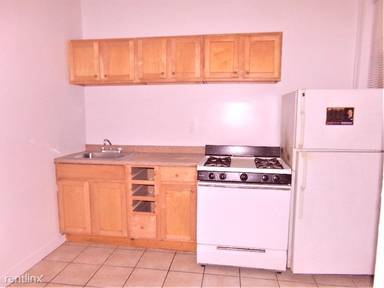 Main picture of 1320 W Estes Ave