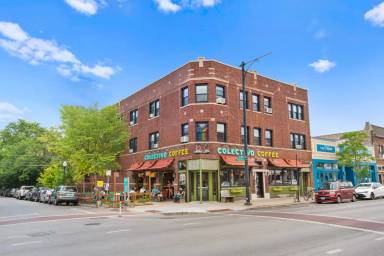Main picture of 5425 N Clark Apartments