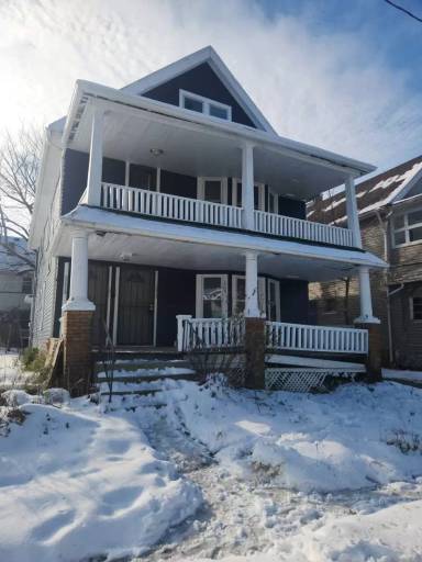 Main picture of 12514 Locke Ave