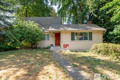 Main picture of 2790 SW Hume St