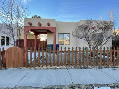 Main picture of 3940 Paseo del Sol