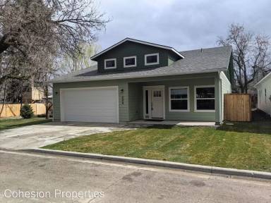 Main picture of 204 S Randall St