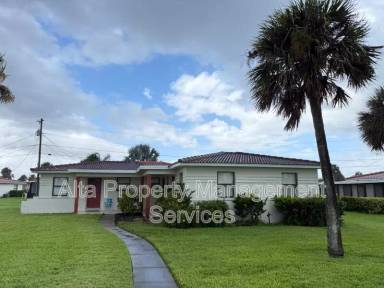 Main picture of 195 Cardinal Dr