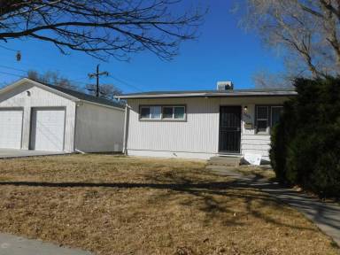 Main picture of 2042 Bunting Ave
