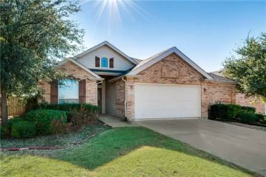 Main picture of 102 Horseshoe Dr