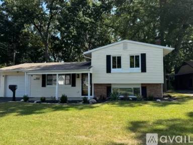 Main picture of 4814 N McCord Rd