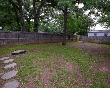 Main picture of 3201 S Garland St