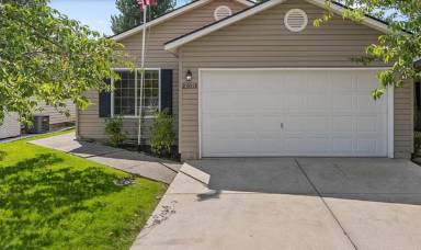 Main picture of 23108 E Remington
