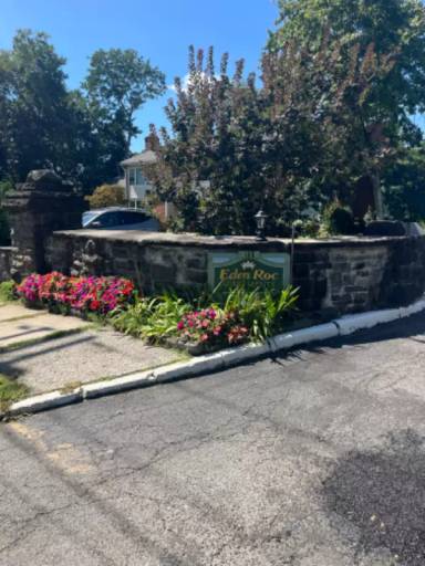 Main picture of 166 Academy St