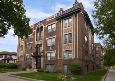 Main picture of 2600 Pleasant Ave
