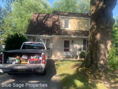 Main picture of 243 Franklin Ave