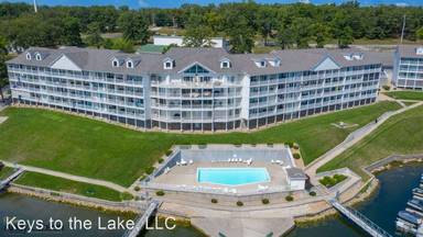 Main picture of 4800 Eagleview Dr