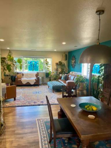 Main picture of 2122 Ariel Way