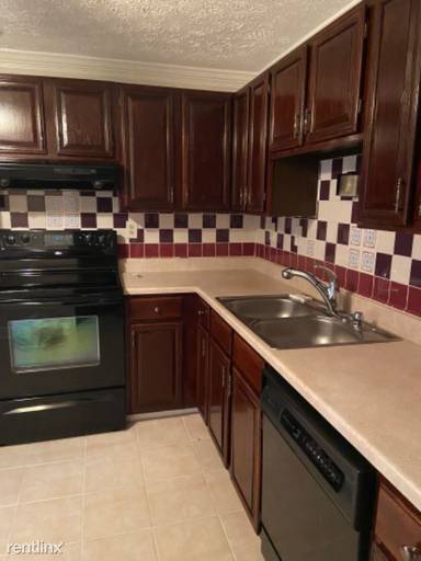 Main picture of 8720 Canaan Ct
