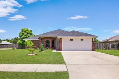 Main picture of 2209 Sandstone Dr