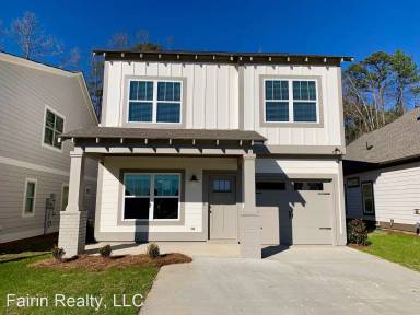 Main picture of 2775 Village Ln