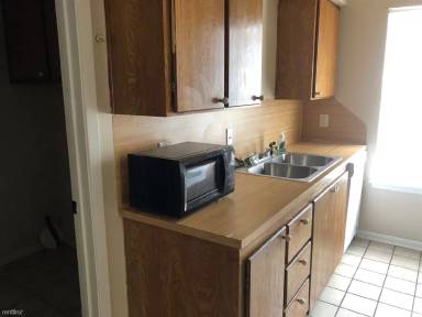 Main picture of 1002 Indian Springs Rd