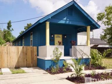 Main picture of 2621 N Galvez St