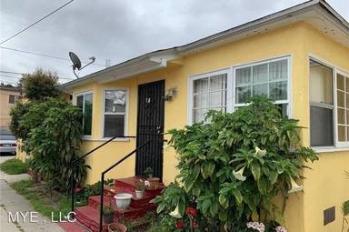 Main picture of 7834 Crocker St