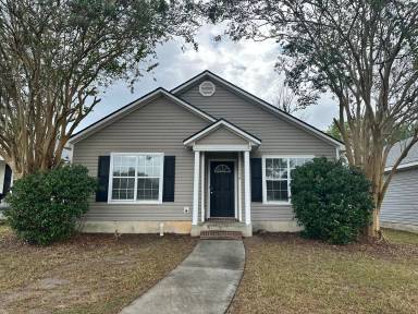 Main picture of 2994 Tara Dr