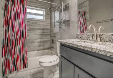 Main picture of 7027 Coleshire Dr
