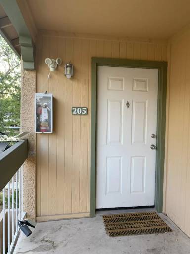 Main picture of 5162 S Jones Blvd