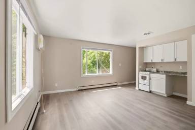 Main picture of 720 E Saint Paul Ave
