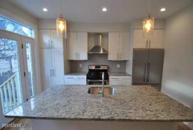 Main picture of 28 Thornley St