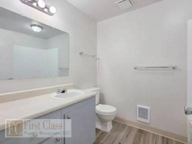 Main picture of 1402 NE 186th Ave