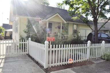 Main picture of 725 NW Birch St