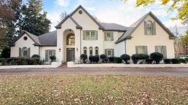 Main picture of 8893 Poplar Pike