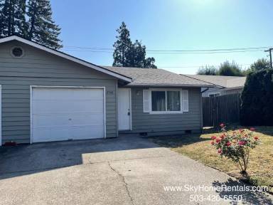 Main picture of 2586 Wintergreen Ave NW