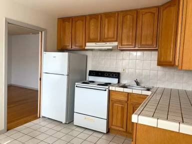Main picture of 5817 California St
