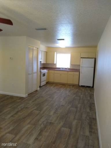 Main picture of 8733 N 50th St