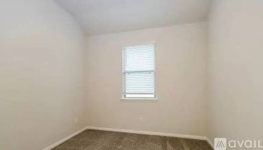 Main picture of 225 Road 5102 F