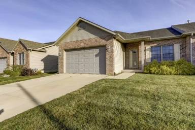 Main picture of 3303 Mackinaw Ln