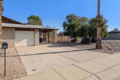 Main picture of 1540 E El Parque Dr