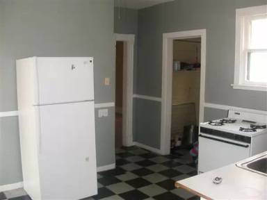 Main picture of 32 Fuller Ave SE