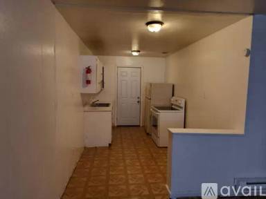 Main picture of 308 Rhode Island St SE
