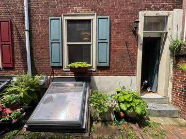 Main picture of 502 S Hancock St
