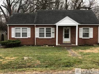 Main picture of 4258 Warren St