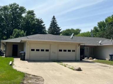 Main picture of 130 Highway St