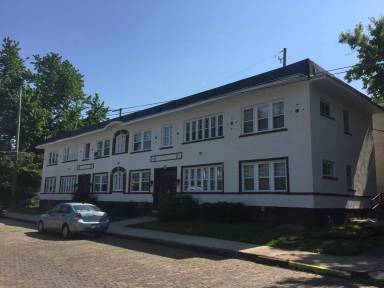 Main picture of 2196 Waldeck Ave