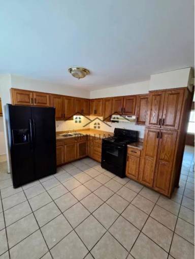 Main picture of 7914 E 34th Pl