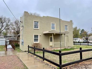 Main picture of 2101 E Willamette Ave