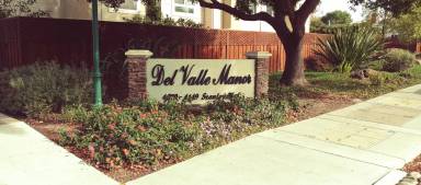 Main picture of 4149 Stanley Blvd