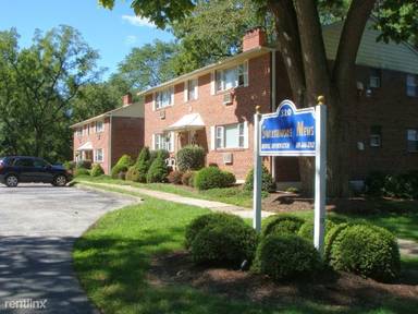 Main picture of 320 S Swarthmore Ave